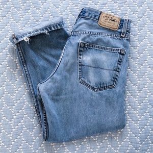 Vintage Levi’s High Waisted Light Wash Jeans